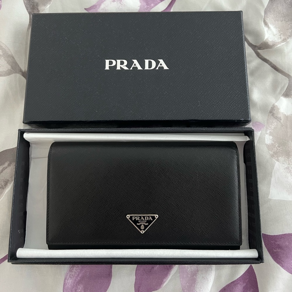 Prada Saffiano continent wallet- BRAND NEW WITH BOX!!!